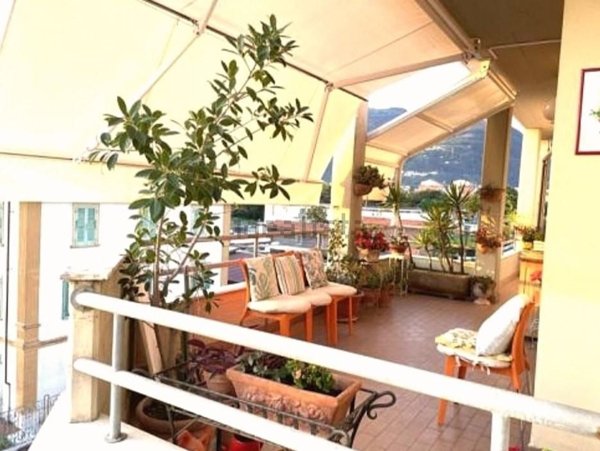 appartamento in vendita a Massa in zona Centro Storico