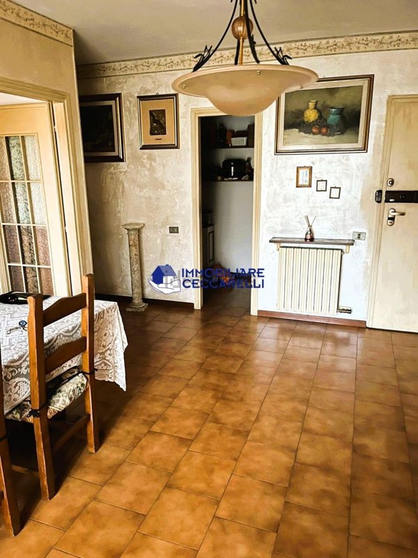 appartamento in vendita a Massa in zona Romagnano