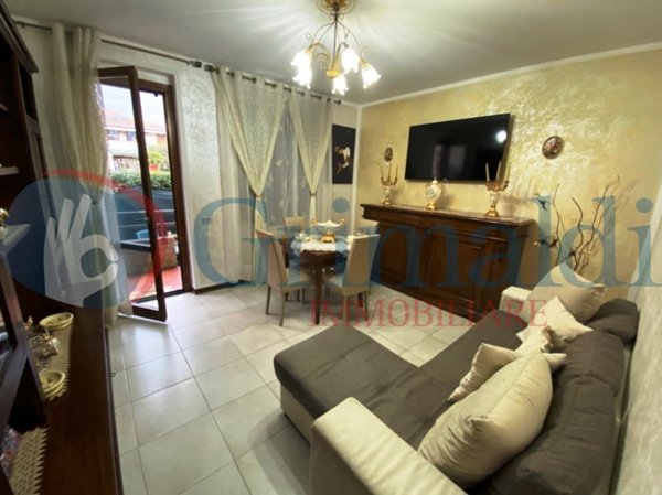 casa indipendente in vendita a Massa in zona Quercioli