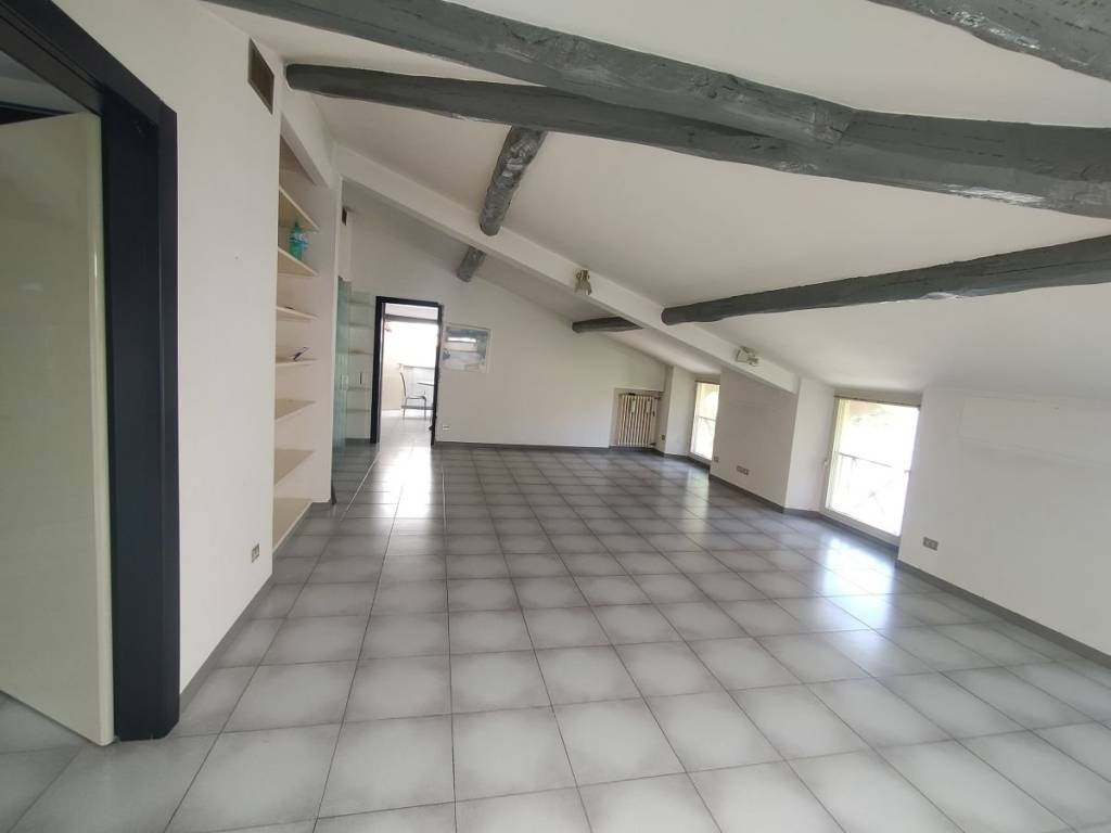 appartamento in vendita a Massa