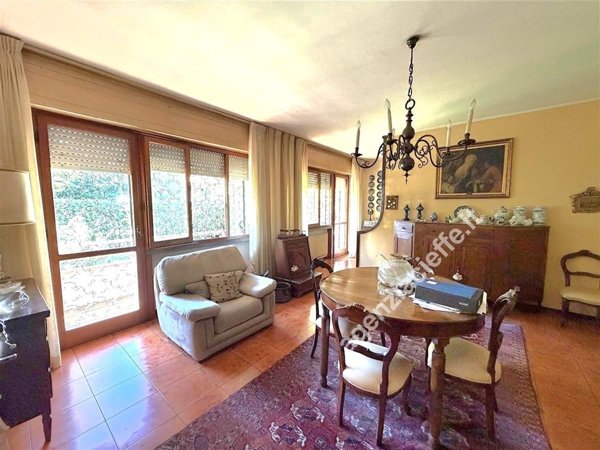 appartamento in vendita a Massa in zona Centro Storico