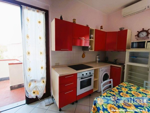 appartamento in vendita a Massa in zona Marina di Massa