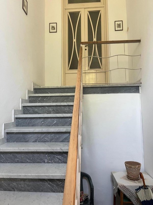 appartamento in vendita a Massa in zona Marina dei Ronchi