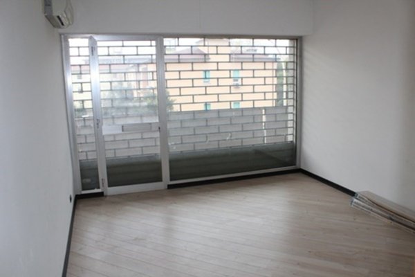 locale commerciale in vendita a Massa in zona Centro Storico