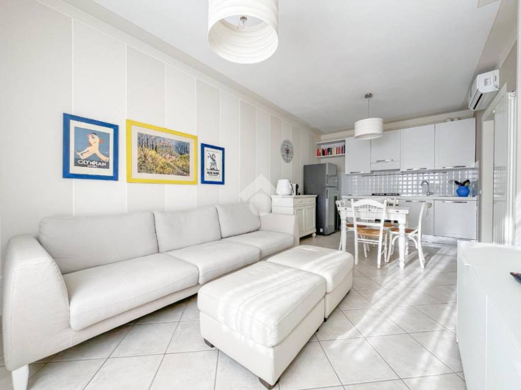 appartamento in vendita a Massa in zona Centro Storico