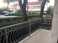 appartamento in vendita a Massa in zona Marina dei Ronchi