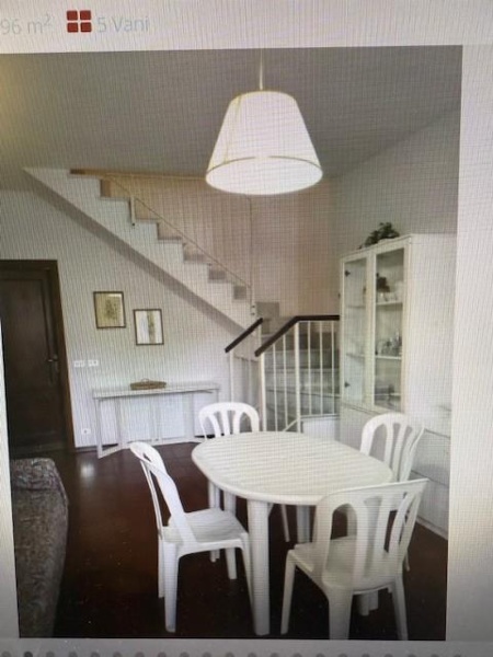 casa indipendente in vendita a Massa in zona Marina dei Ronchi