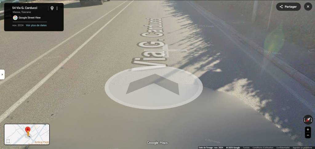 negozio in vendita a Massa in zona Centro Storico