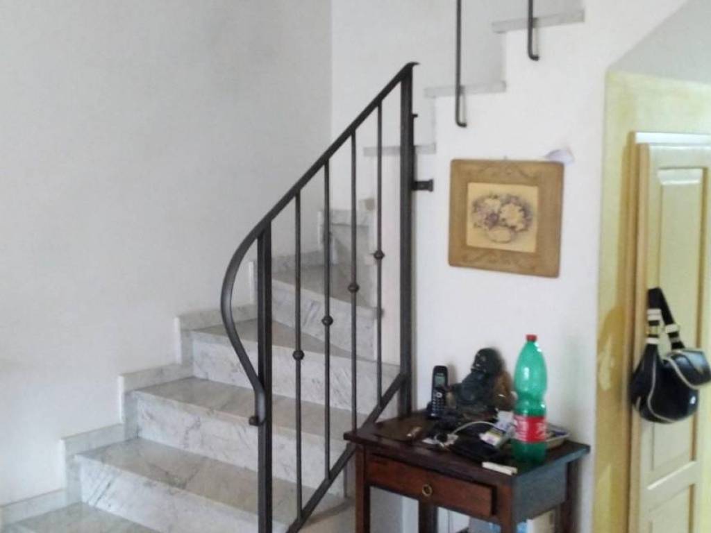 casa indipendente in vendita a Massa in zona Marina di Massa