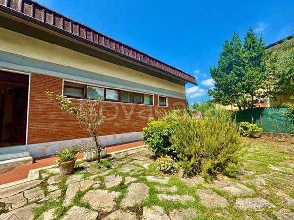 casa indipendente in vendita a Massa in zona Centro Storico