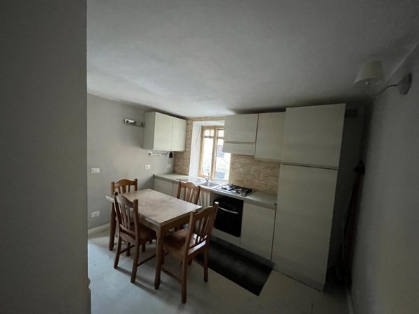 casa semindipendente in vendita a Massa in zona Centro Storico