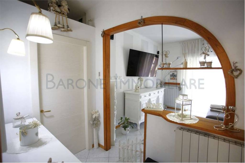 appartamento in vendita a Massa in zona Centro Storico