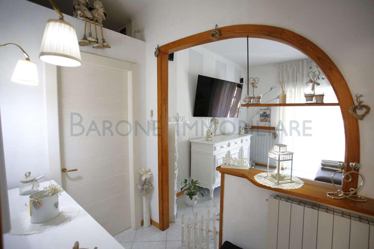 appartamento in vendita a Massa in zona Centro Storico