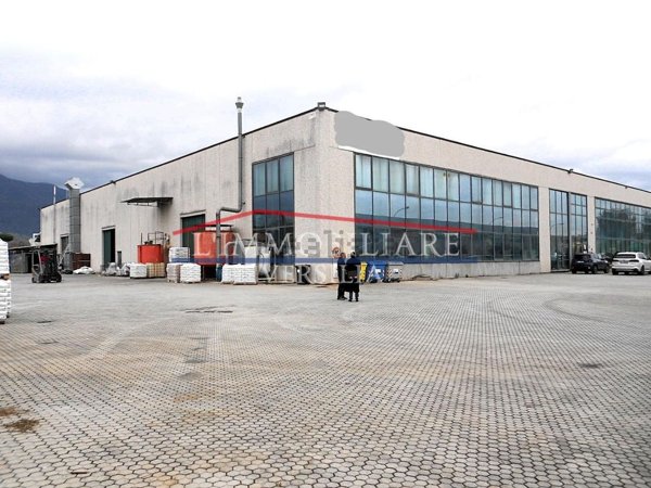 terreno edificabile in vendita a Massa in zona Marina di Massa