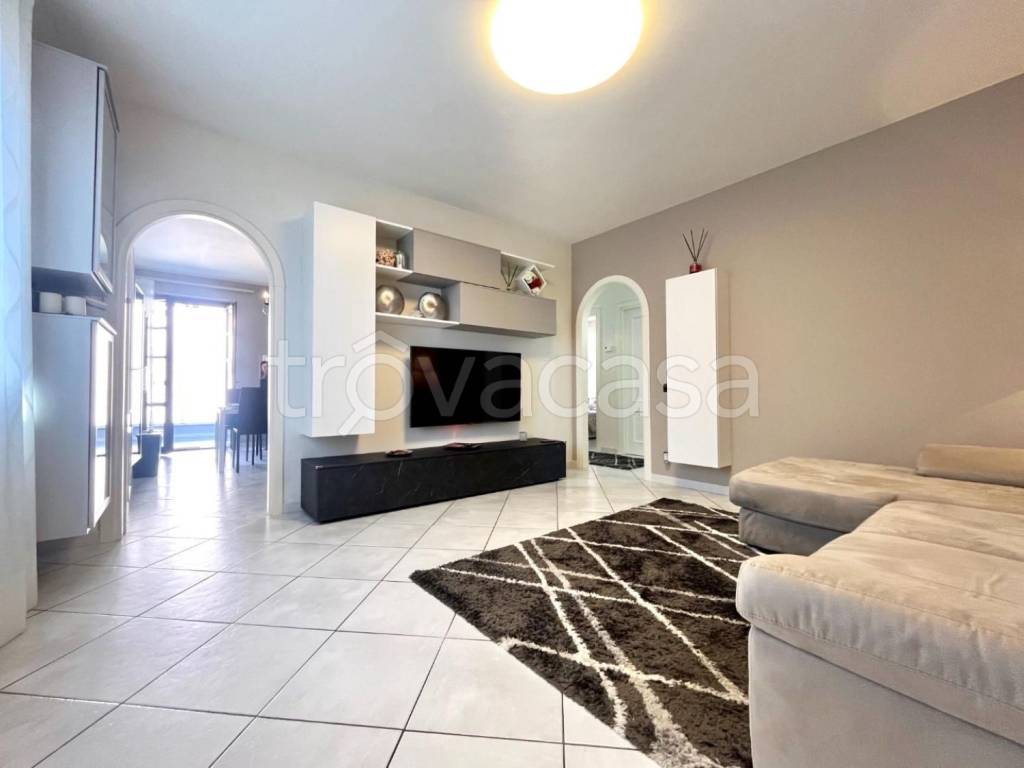 appartamento in vendita a Massa in zona Centro Storico