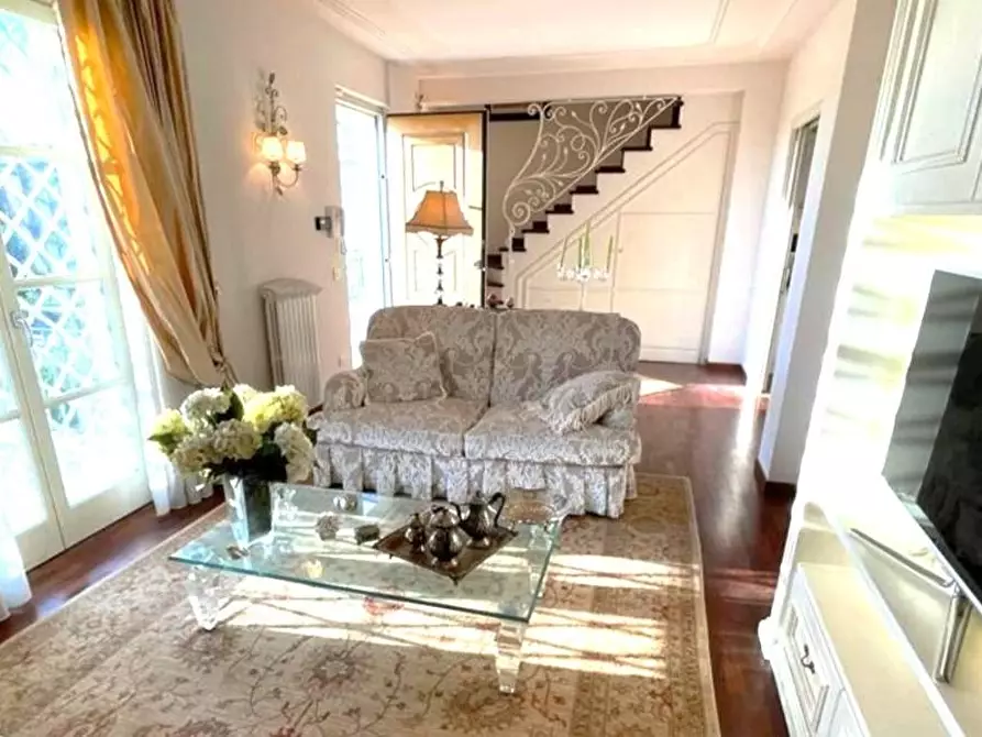 appartamento in vendita a Massa in zona Centro Storico