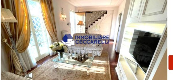 appartamento in vendita a Massa in zona Centro Storico