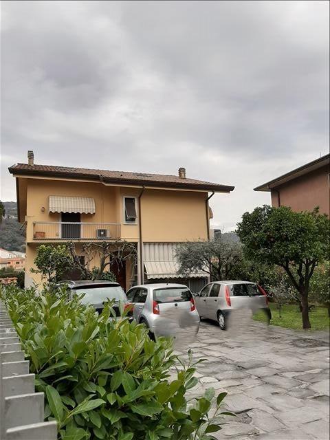 appartamento in vendita a Massa