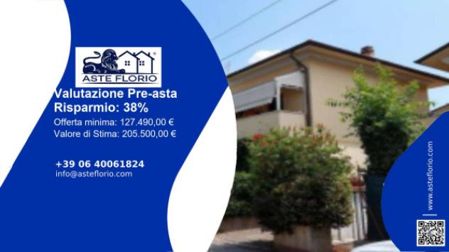 appartamento in vendita a Massa in zona Quercioli