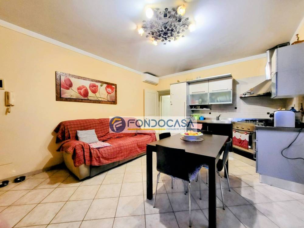 appartamento in vendita a Massa in zona Centro Storico