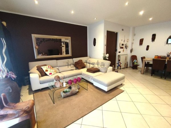 appartamento in vendita a Massa in zona Centro Storico