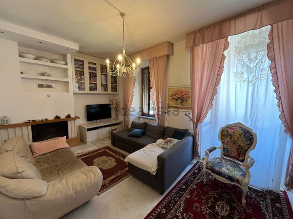 appartamento in vendita a Massa in zona Centro Storico