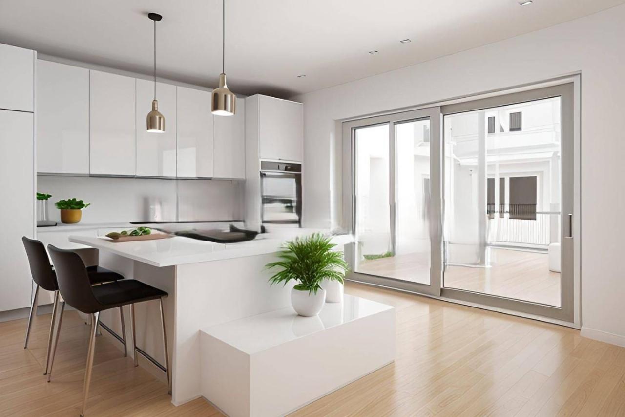 appartamento in vendita a Massa in zona Marina dei Ronchi