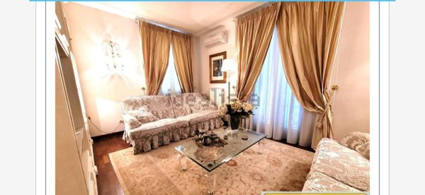 appartamento in vendita a Massa in zona Centro Storico