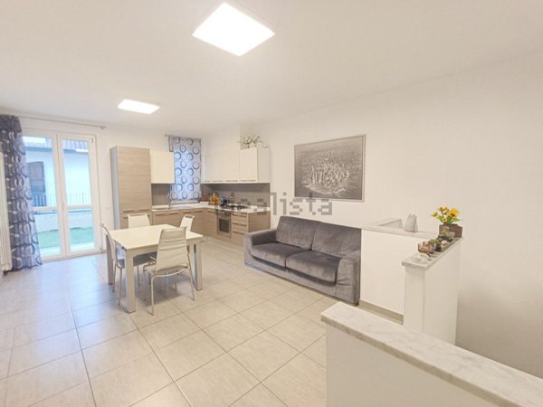 appartamento in vendita a Massa in zona Marina di Massa