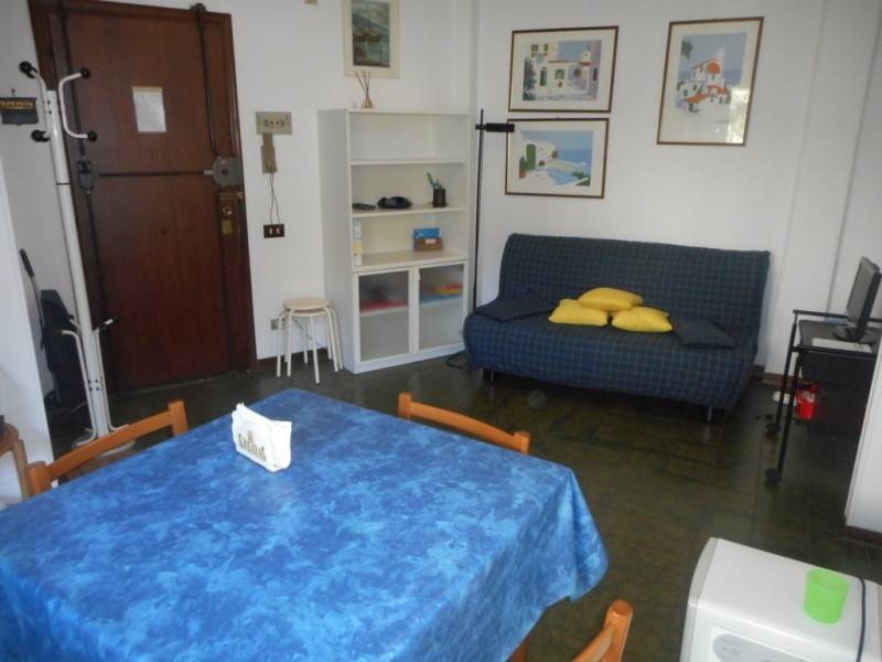 appartamento in vendita a Massa in zona Marina di Massa