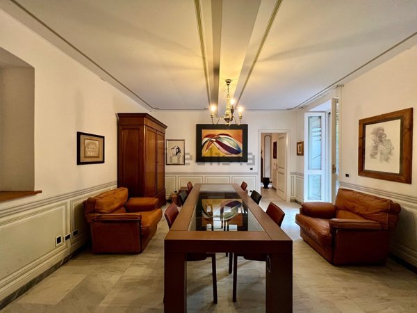 ufficio in vendita a Massa in zona Centro Storico