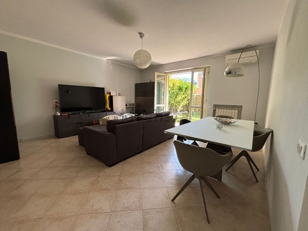 appartamento in vendita a Massa in zona Centro Storico