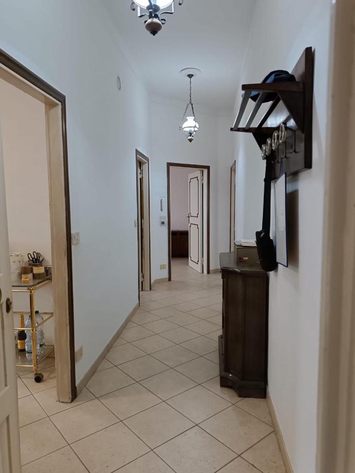 appartamento in vendita a Massa in zona Marina di Massa