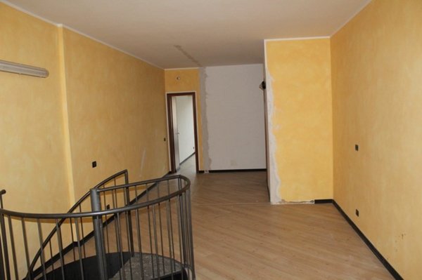 locale commerciale in vendita a Massa in zona Centro Storico