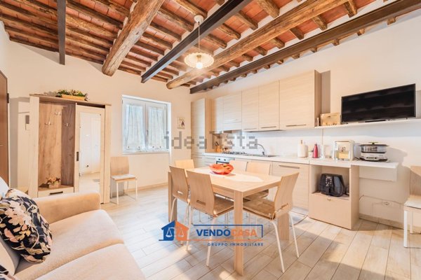 appartamento in vendita a Massa in zona Centro Storico