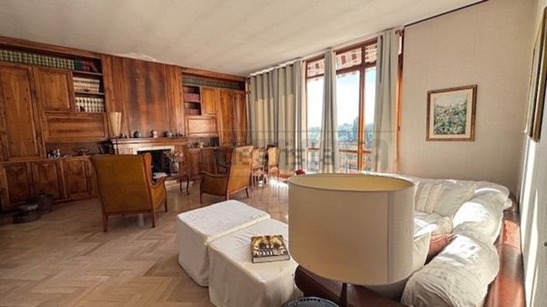 casa indipendente in vendita a Massa