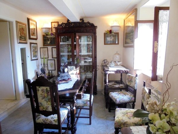 appartamento in vendita a Massa in zona Centro Storico