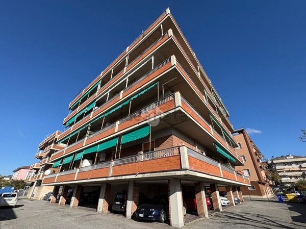 appartamento in vendita a Massa