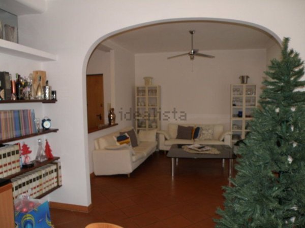 appartamento in vendita a Massa in zona Centro Storico