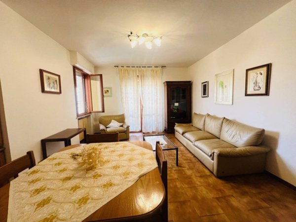 appartamento in vendita a Massa in zona Centro Storico