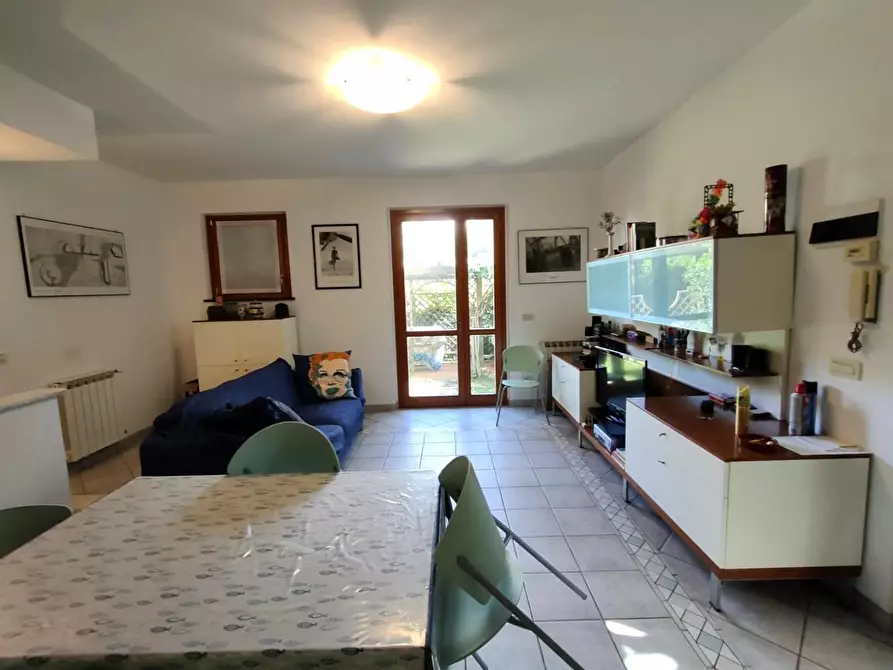 casa indipendente in vendita a Massa in zona Marina di Massa