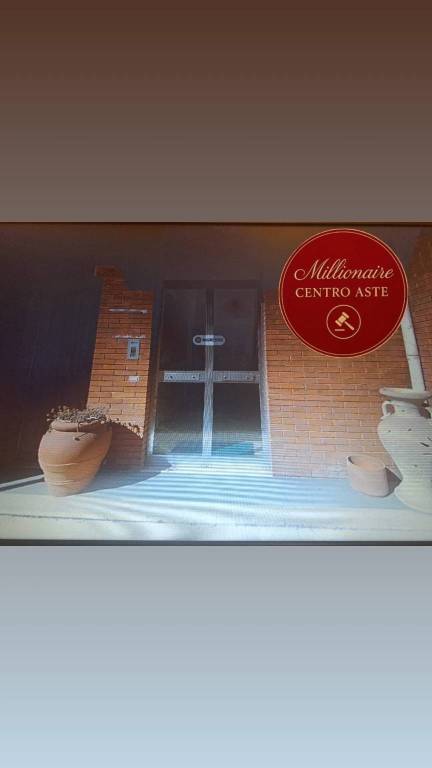 appartamento in vendita a Massa in zona Centro Storico