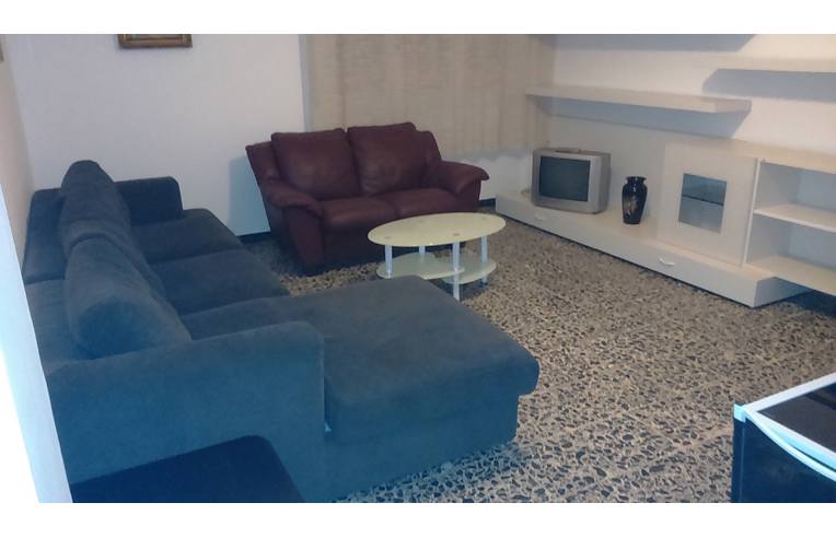 appartamento in vendita a Massa in zona Centro Storico