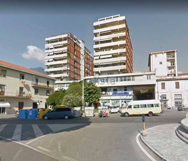 ufficio in vendita a Massa