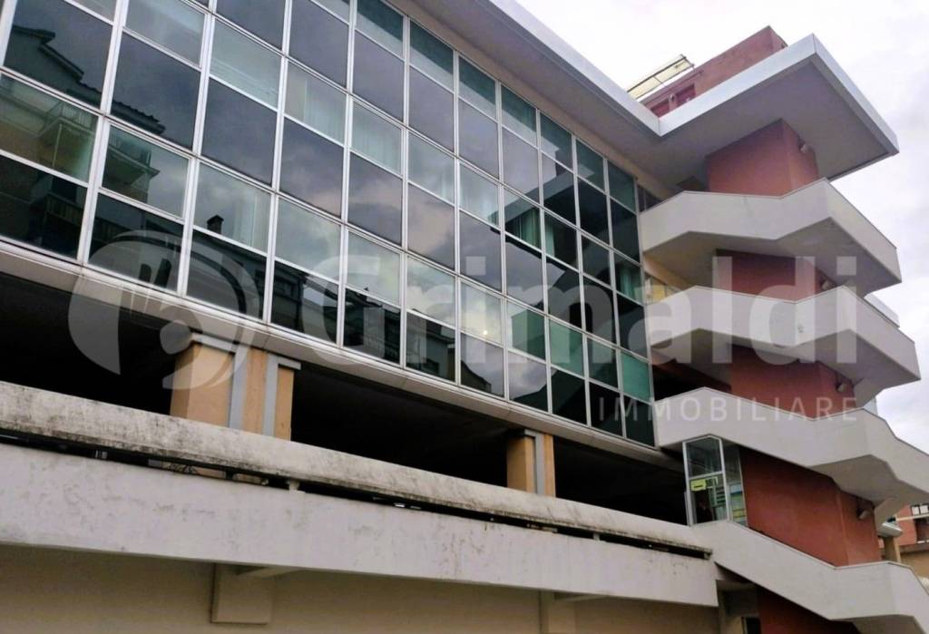 ufficio in vendita a Massa in zona Centro Storico