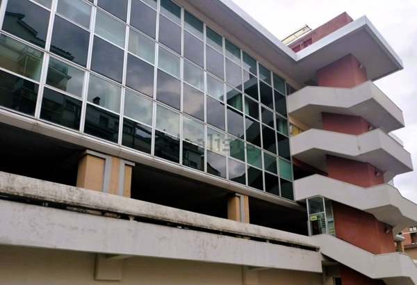ufficio in vendita a Massa in zona Centro Storico