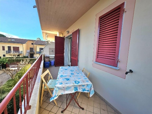 appartamento in vendita a Massa in zona Marina di Massa