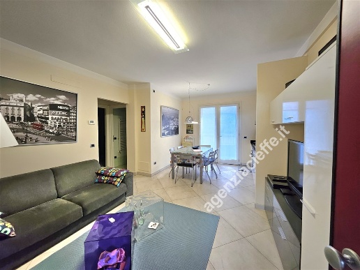 appartamento in vendita a Massa in zona Marina di Massa