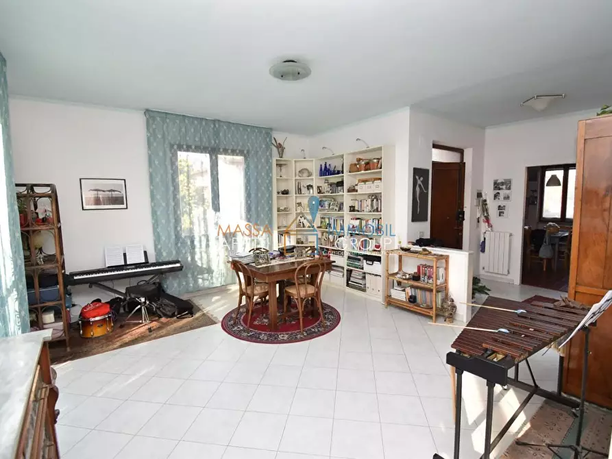 casa semindipendente in vendita a Massa in zona Marina di Massa
