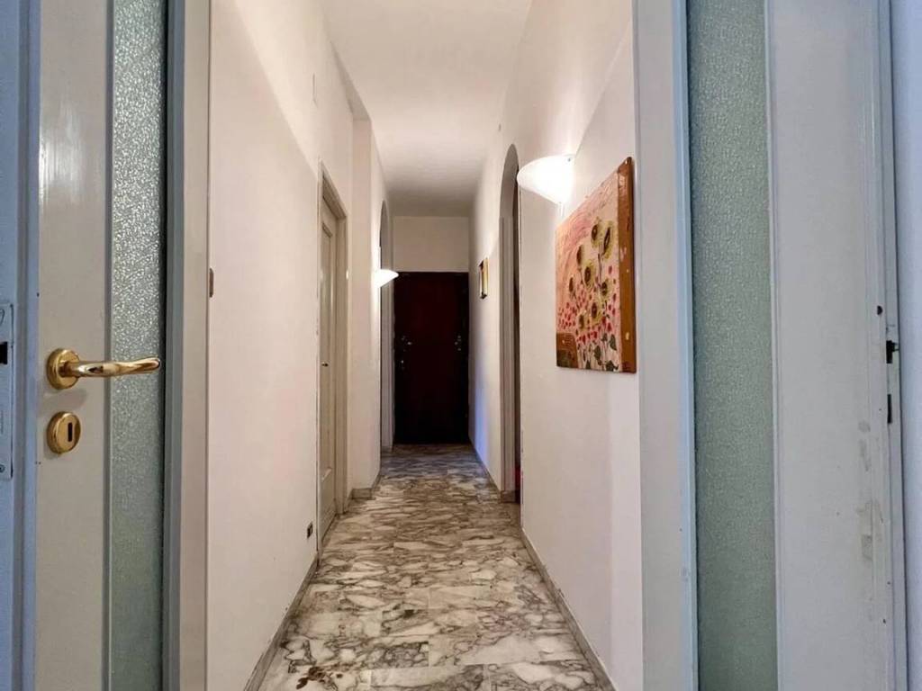 appartamento in vendita a Massa in zona Centro Storico